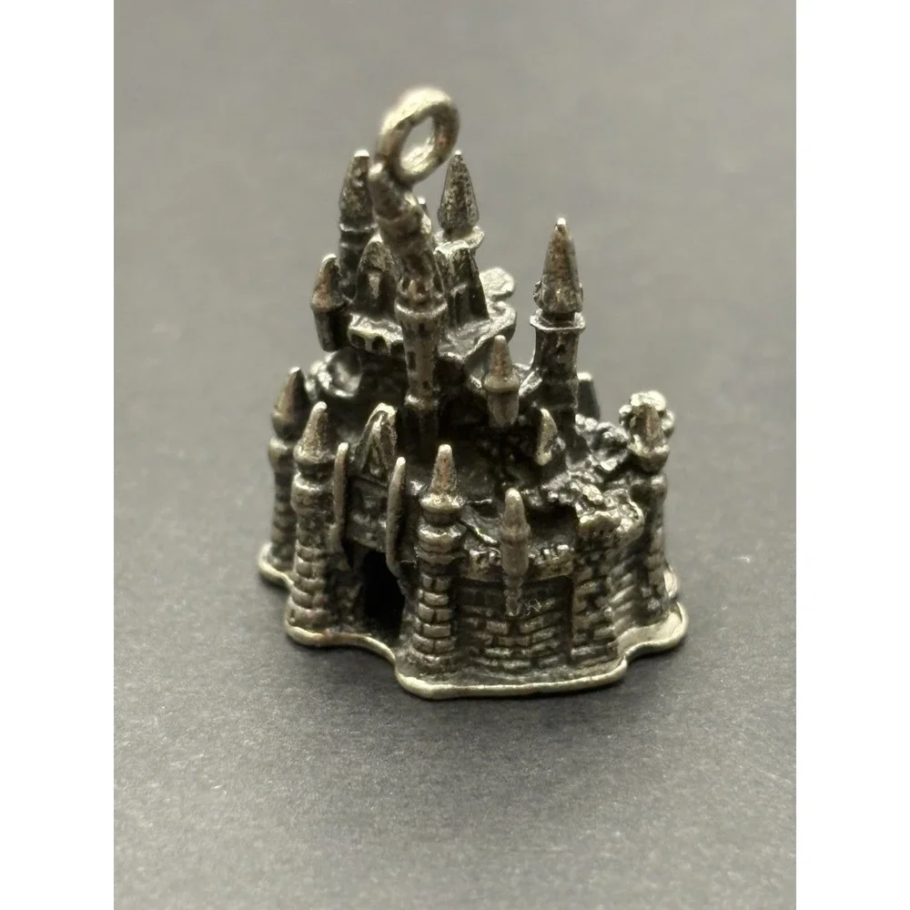 Vintage Sterling Silver Disneyland Castle Charm Pendant Disney 7 Grams G2